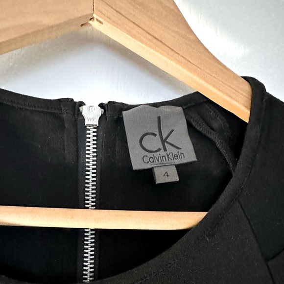 Stunning Calvin Klein stretch fit dress - Picture 2 of 4